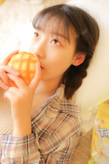 雷电将军挤乳液给巴巴托斯吃