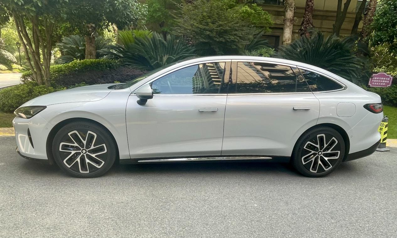 r星电影 希望这个解释能帮到您