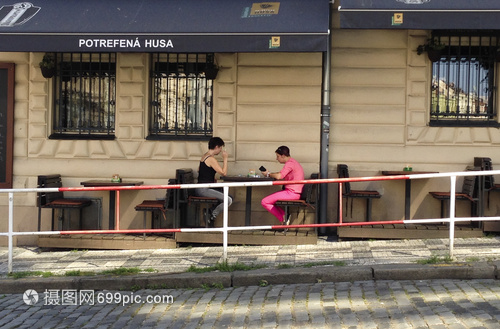 女权动漫 探讨女性牺牲与自我价值