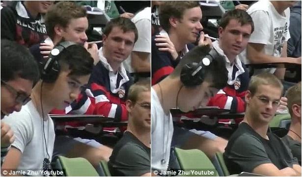 啄木鸟女仆 啄木维护”的鸟女守护性技能