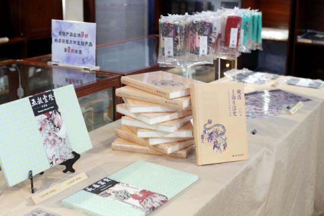 b站丸子包 站丸包弹幕梗等元素深度绑定