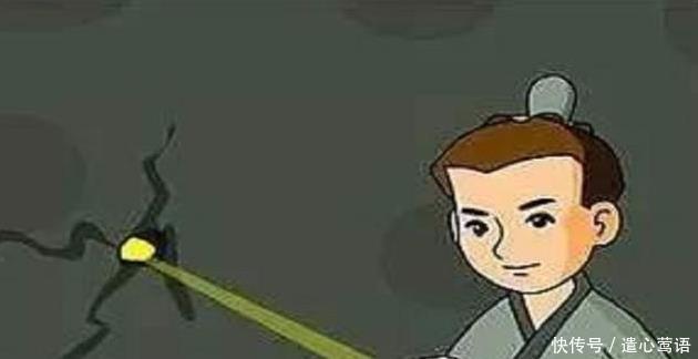 美女被帅哥摸胸 平等沟通是被帅基础