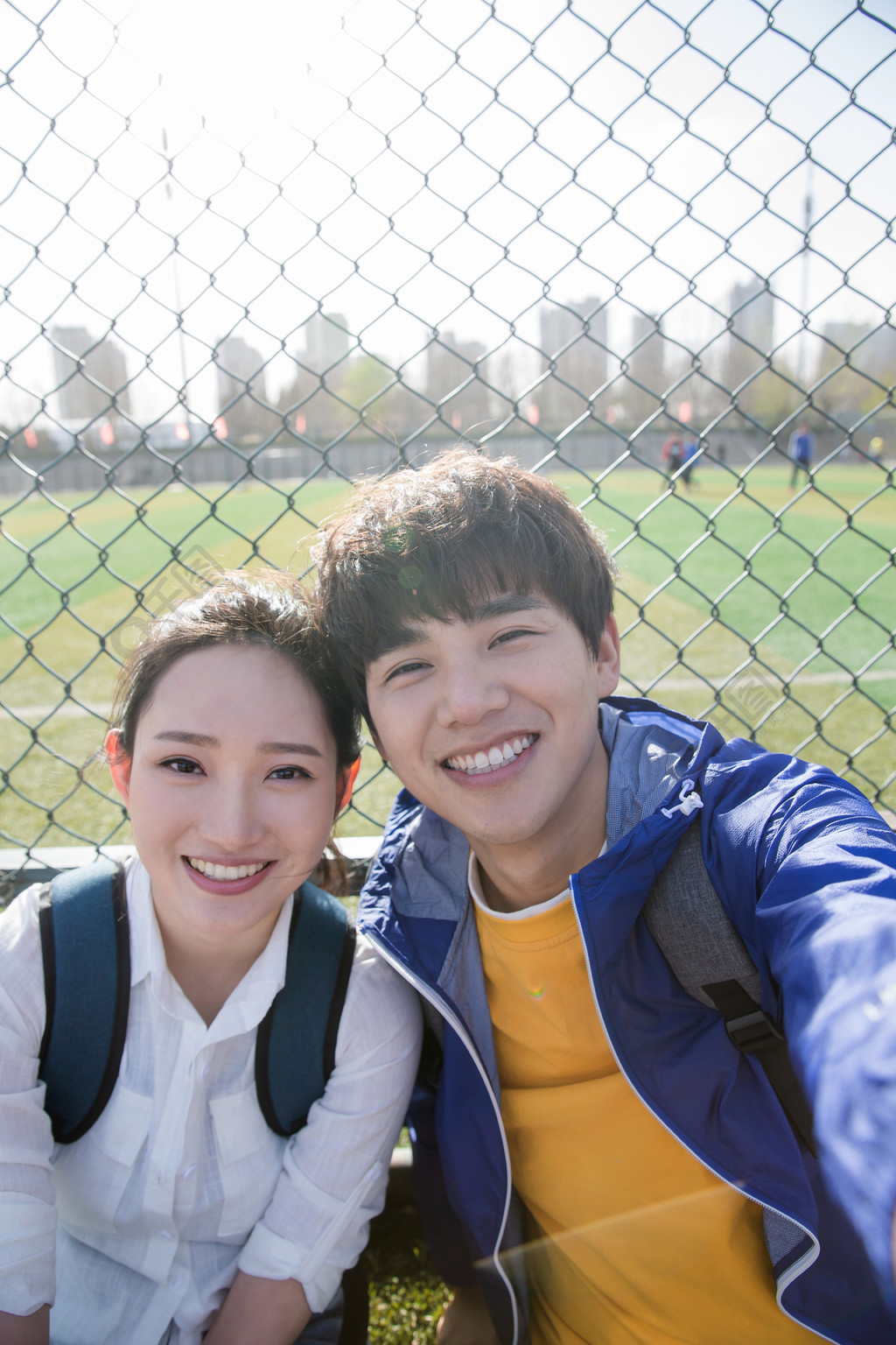 恋老男同 体型或气质吸引一样