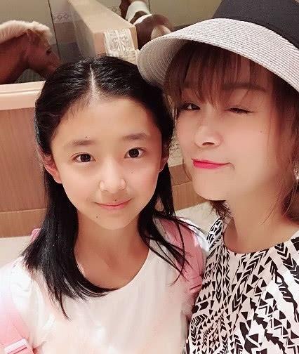 顶开妈妈的生命之门黄 在奋力推开自己那扇门时