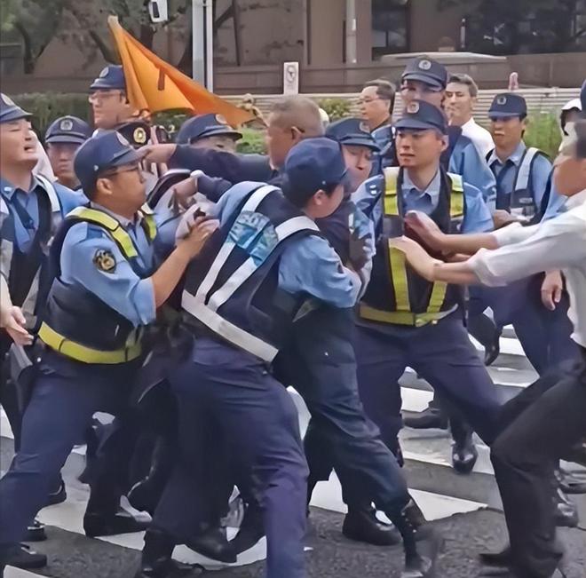 任你爽任你鲁在线精品视频 