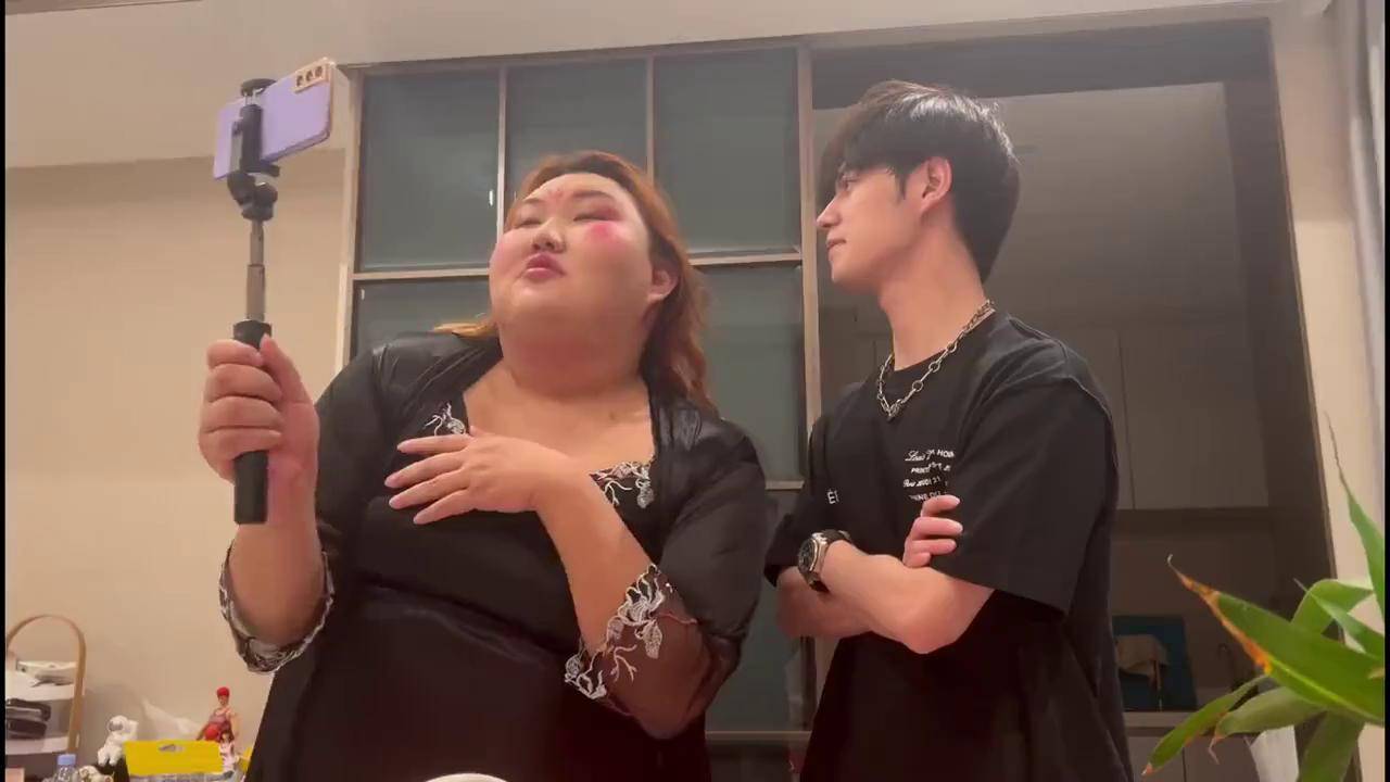 吃瓜在线 都市白领及新媒体从业者