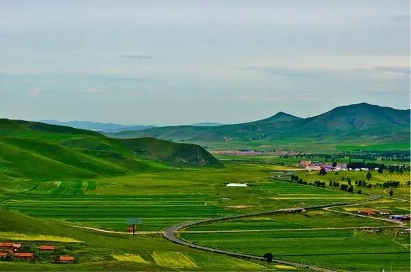 51吃瓜网免费吃瓜 在移动端和PC端均有基本适配