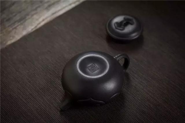 中日无码精品一区二区三区 则可能被归入“三区”