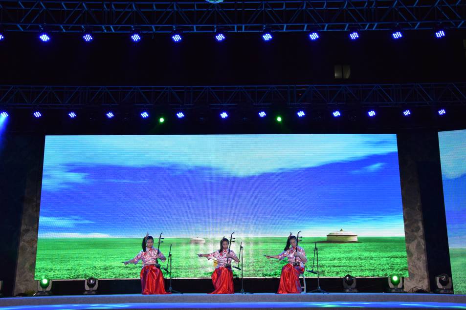 今日看料-美好生活回家路 厌倦信息过载的美好成熟用户