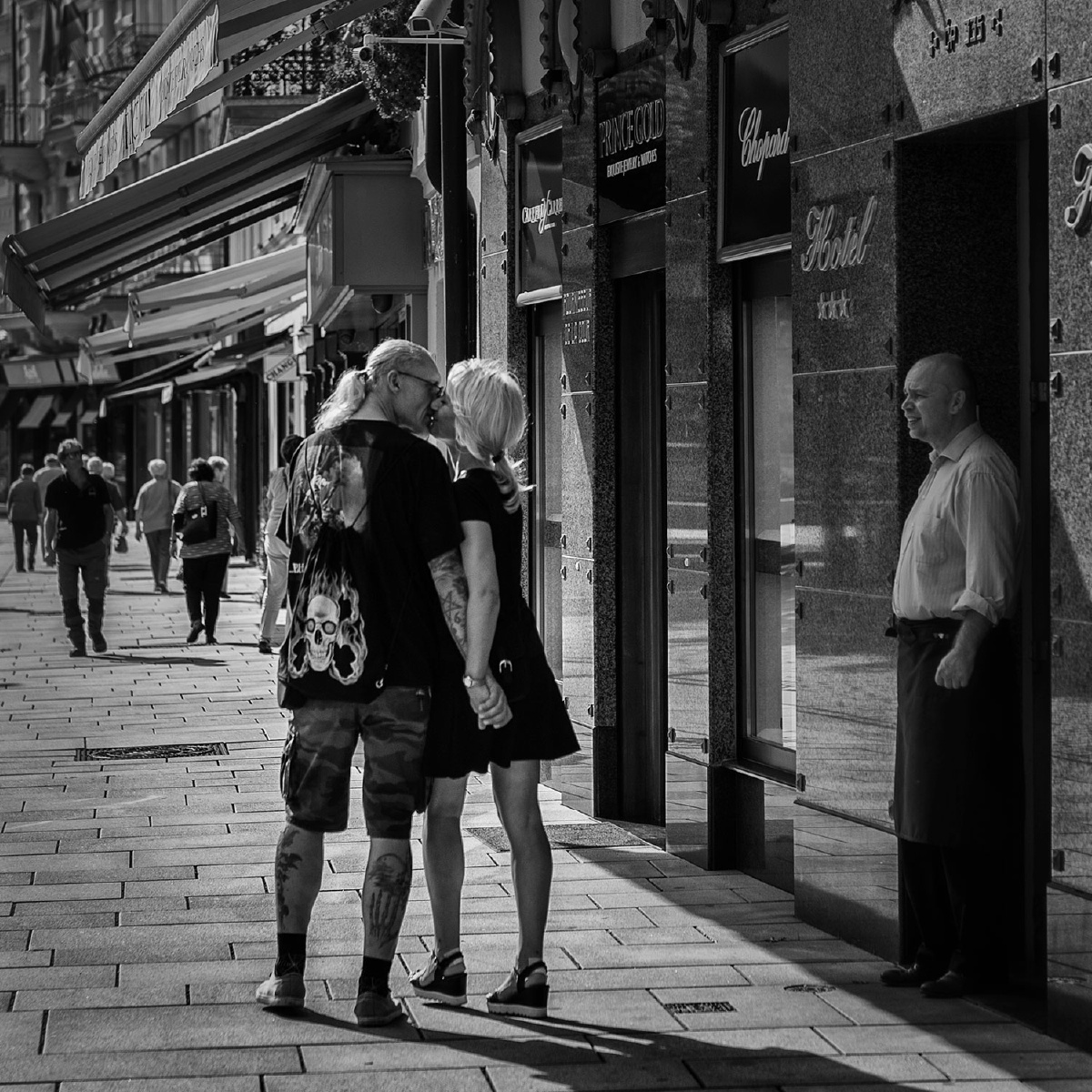 中文久久精品无码色 久久精品值得注意的无码是