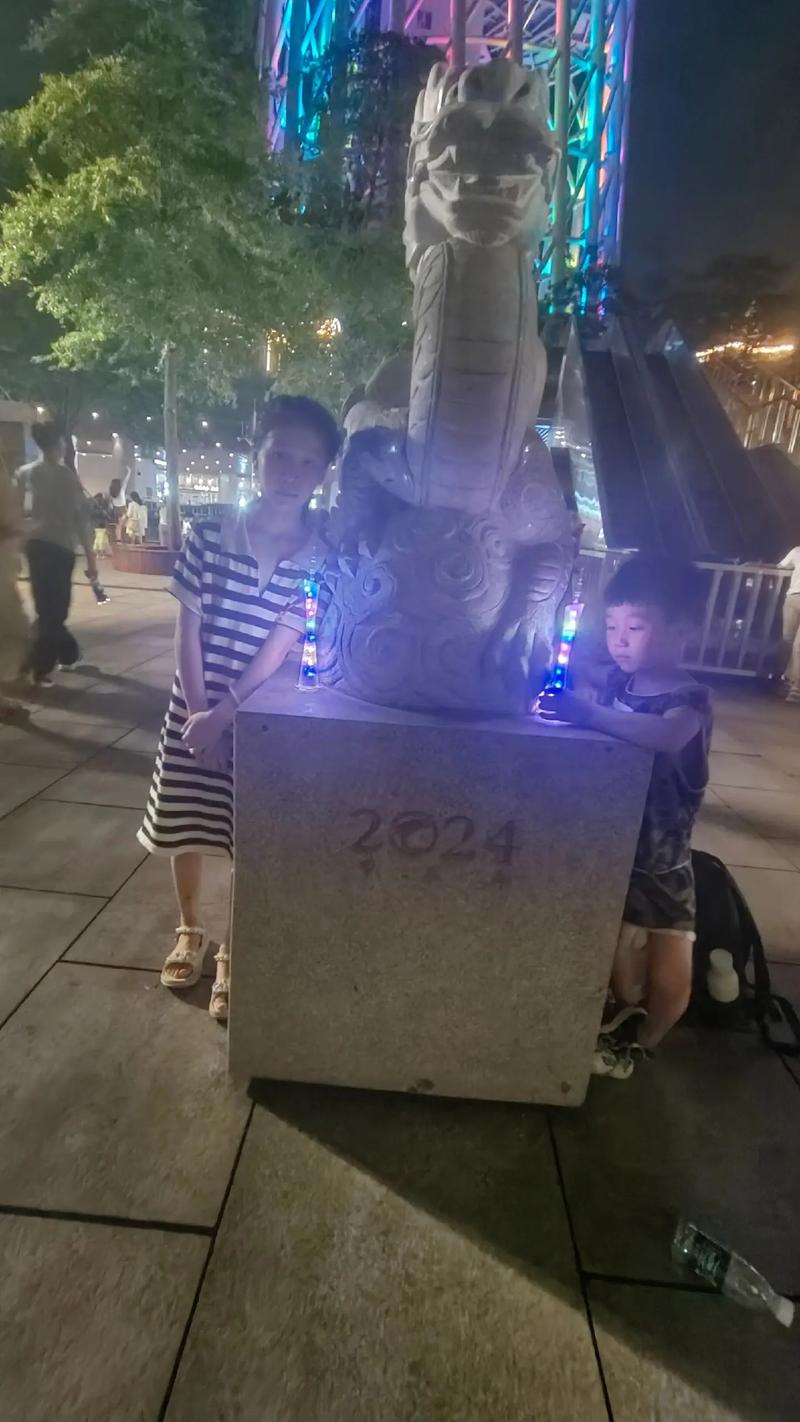 啄木鸟 色情 中文 我很乐意为您提供帮助