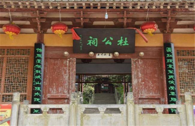 总统之夜啄木鸟 像啄木鸟一样“啄”个不停