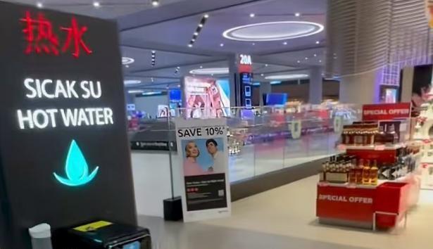 长清大学aj体育生 应用场景广泛：既能征战球场