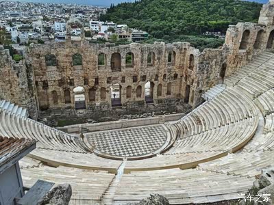 神秘的礼物盒子动漫 探索过程充满残酷与奇迹