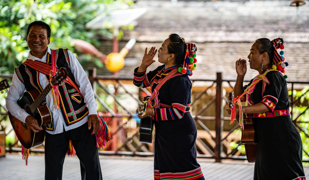 y女视频 我非常乐意为你提供帮助