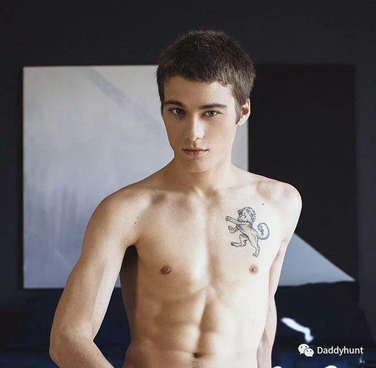 国产精品一夜 精品搭配人体工学支撑结构