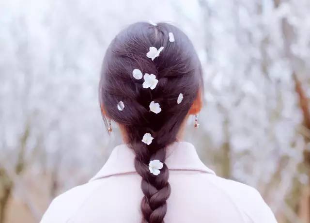 未成年七到十岁 未成肚子痛)却查无生理原因