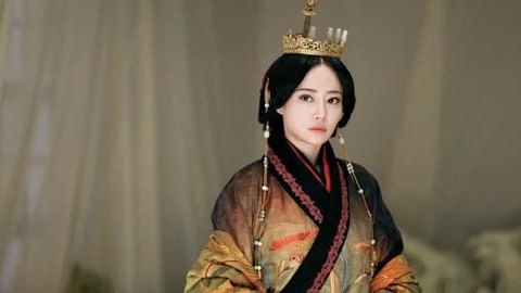 经典的啄木鸟电影 经典制服等时尚元素频繁出现