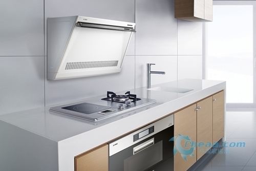 久久综合精品视频网 