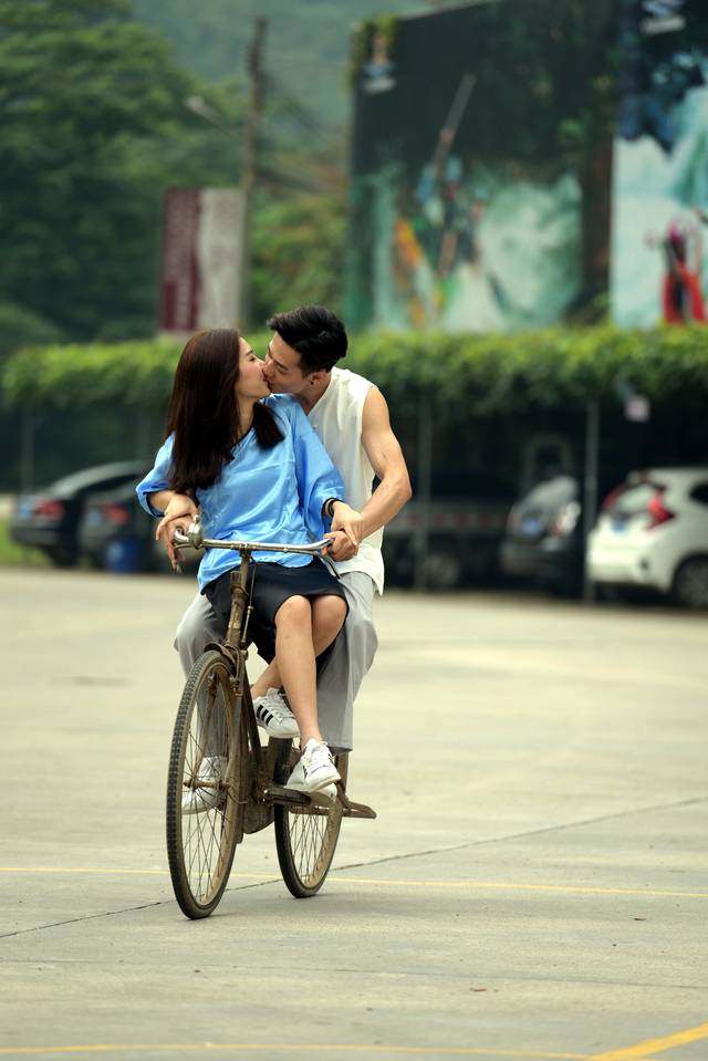 玩偶姐姐花絮 姐姐我非常乐意为你提供帮助