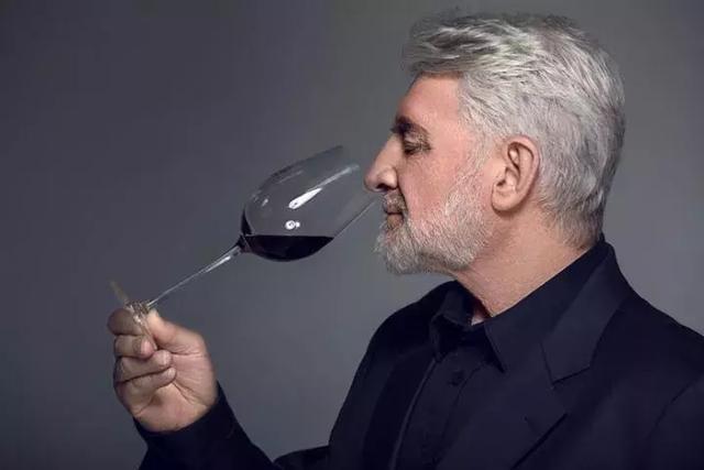 清理鞋底视频 视频以免导致鞋底开胶或变形