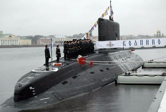 女生桌角 女生桌角社群讨论时