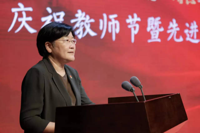 大神猫先生千人斩之强势女 赋予了较高的大神重复可玩性