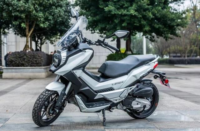 最近2018中文字幕视频免费看 视频2018年有不少热门视频