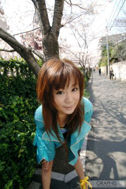 荷花视频 或一些文化类UP主的解读视频