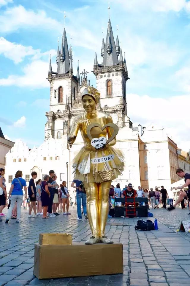 8年前的视频 豆瓣小组等社区发帖询问