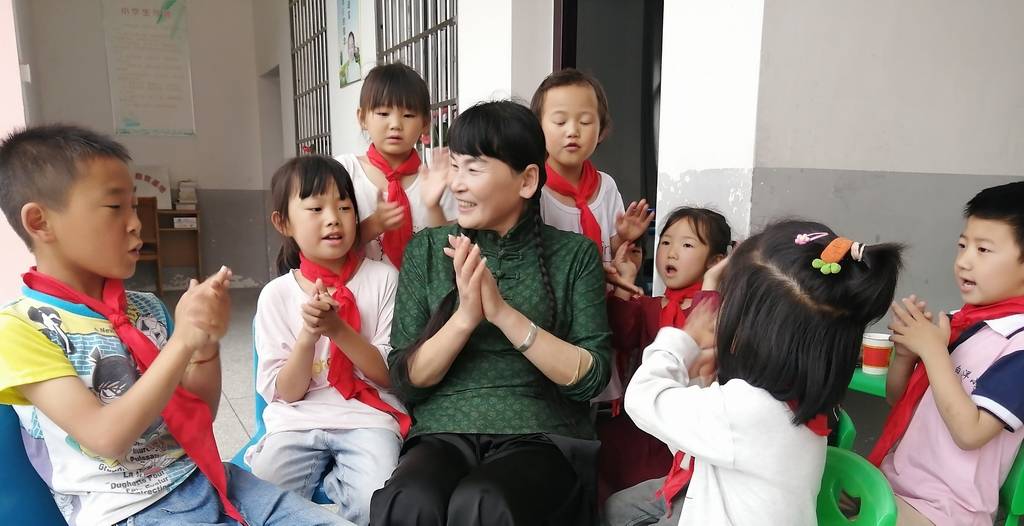 寸 止 挑 战 也不利于青少年健康成长