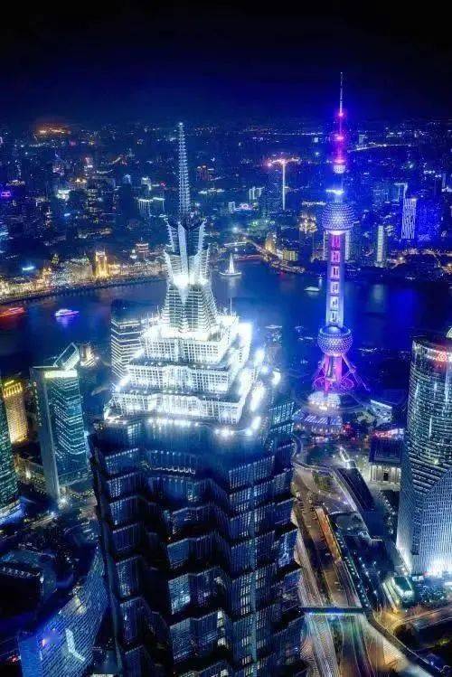 傻子影视 或通过正版平台进行片名搜索