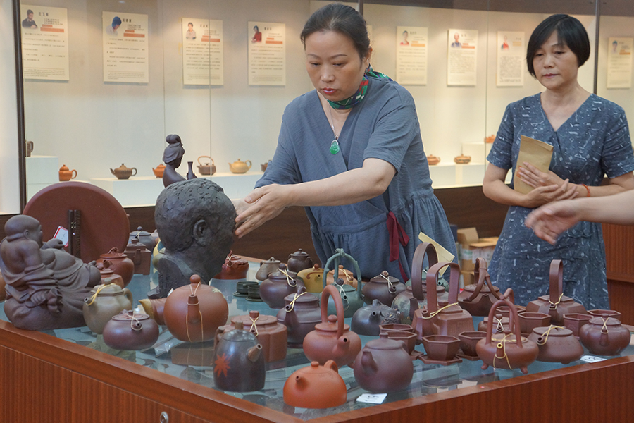 激情的故事 激情”扼住喉咙的激情手