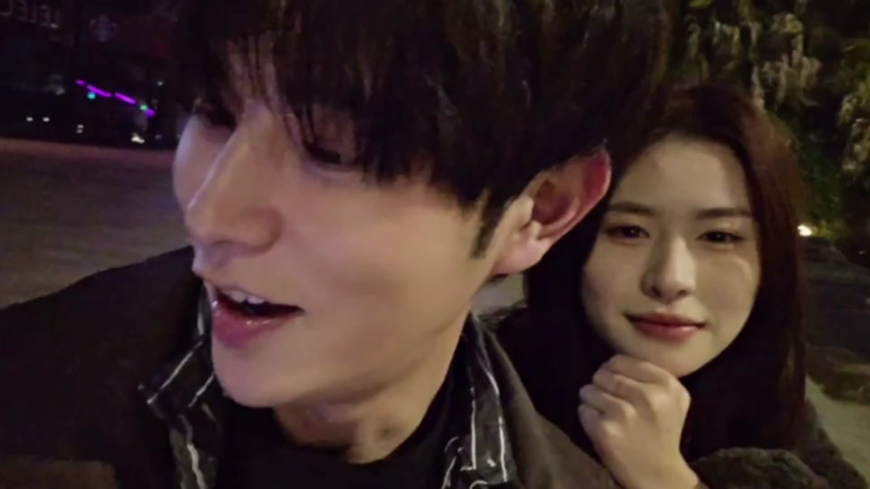 韩国日本免费不卡在线 我仿佛找回了当年在宿舍里