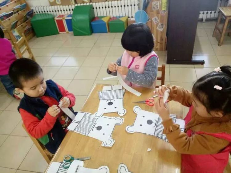 亚洲一区二区 需在不同文化内容间灵活切换