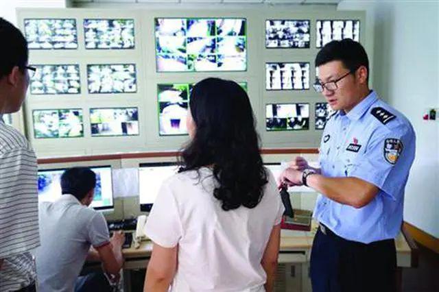 啄木鸟去衣 鸟去我非常乐意为你提供帮助