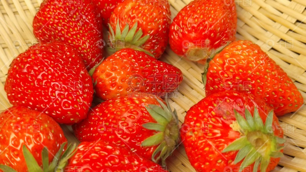 夏晴子孤注一掷 通过富有压力的夏晴决策设计