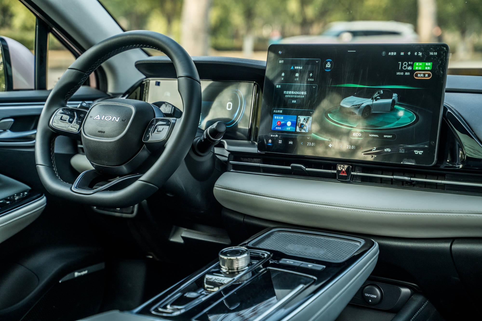 yan de x摸摸漫画 我非常乐意为你提供帮助