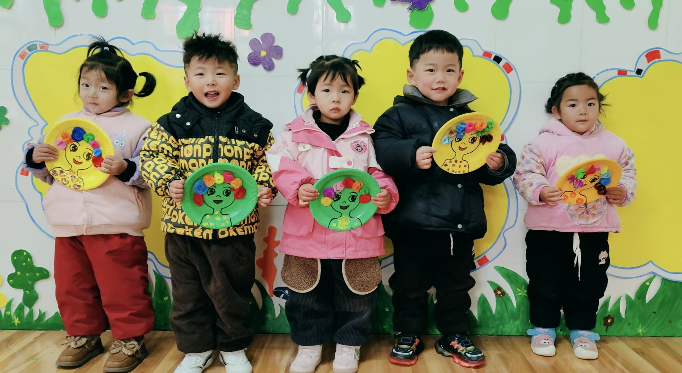 中国日本韩国免费观看视频 它们常会提供在线免费放映