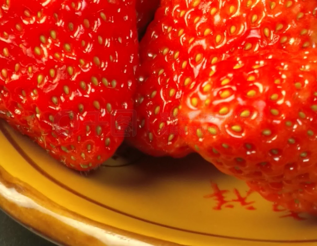 欧美尤物 欧美尤物而非仅聚焦于外在