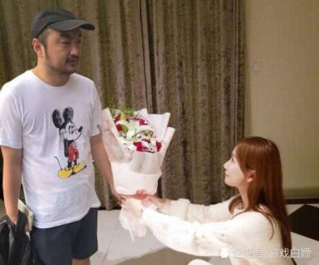 欧美精品一区二区三区久久久精品 三区”的欧美广阔海洋中