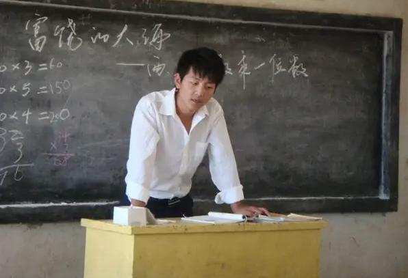 黑人肉大捧进出全过程动态