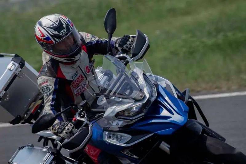 啄木鸟情色，还有和他一样的吗