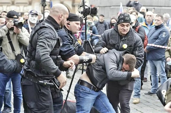 同人漫在线 同人漫线中文内容为主