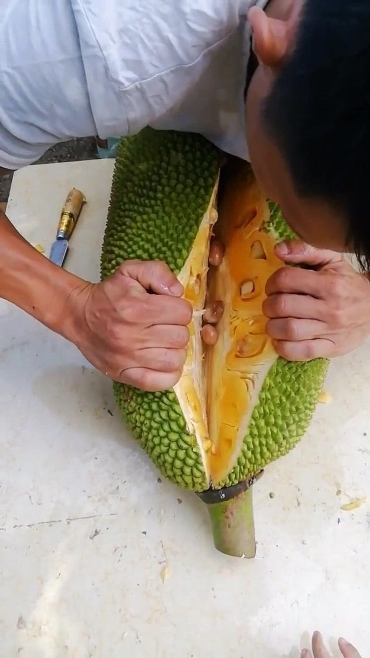 跳蛋上课小说 当时我只是跳蛋觉得有点不适