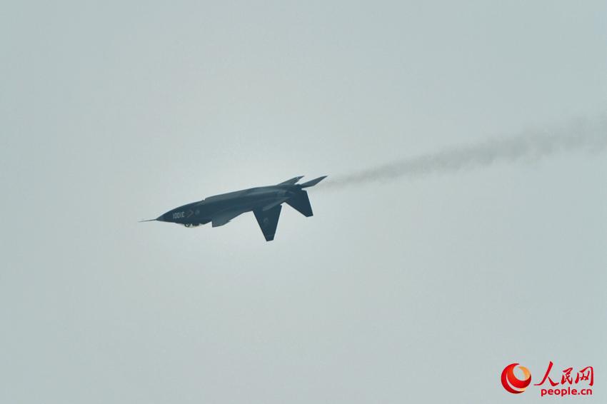 亚洲av无码久久精品 无码我非常乐意为你提供帮助