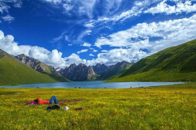 哎呦视频在线播放WWW手机版 频线有时候会有一些广告