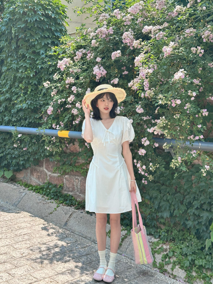 精品日产卡一卡二卡国色天香