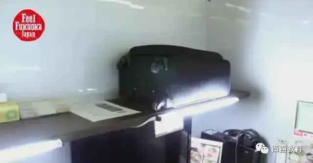 爱丽丝梦游仙境疯狂茶会 游仙尽管存在微小瑕疵