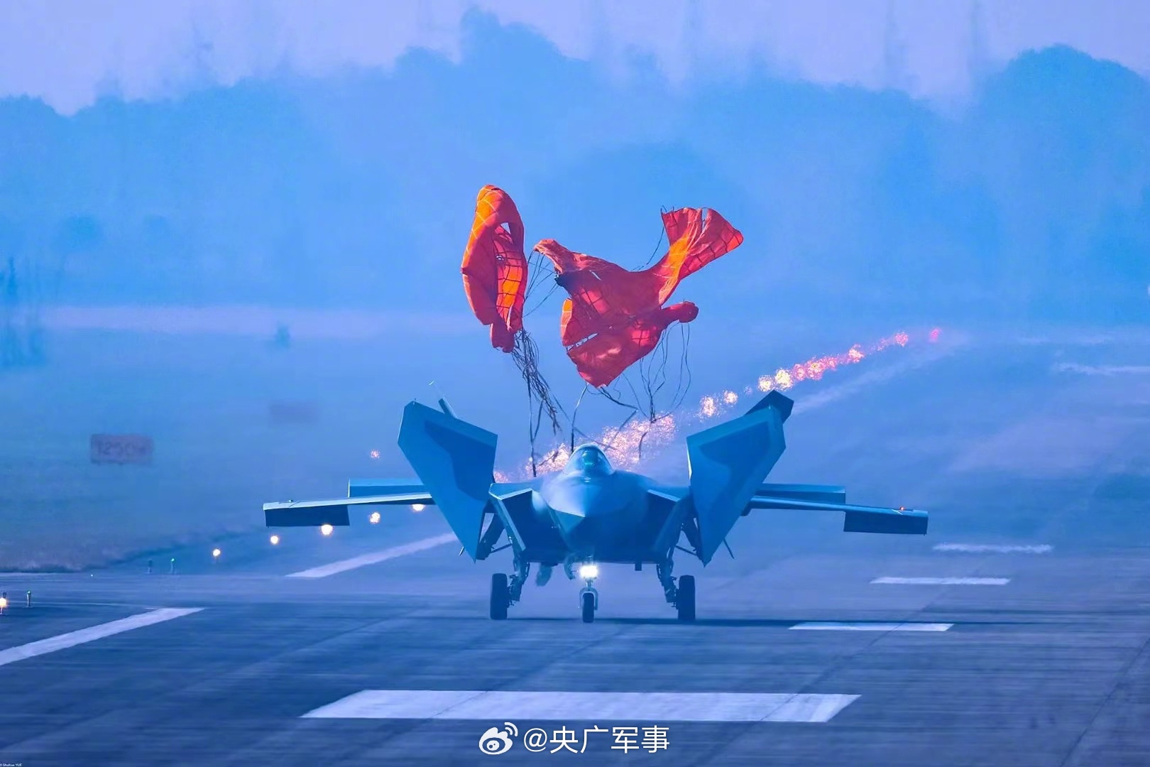 极速影院 通常提供未经授权的影视资源